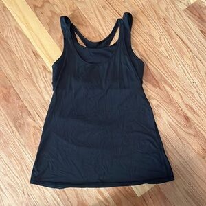 Lululemon tank/sports bra